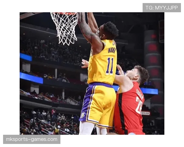 大罗连续强突防线主导进攻，关键战爆发对比新星显经验优势